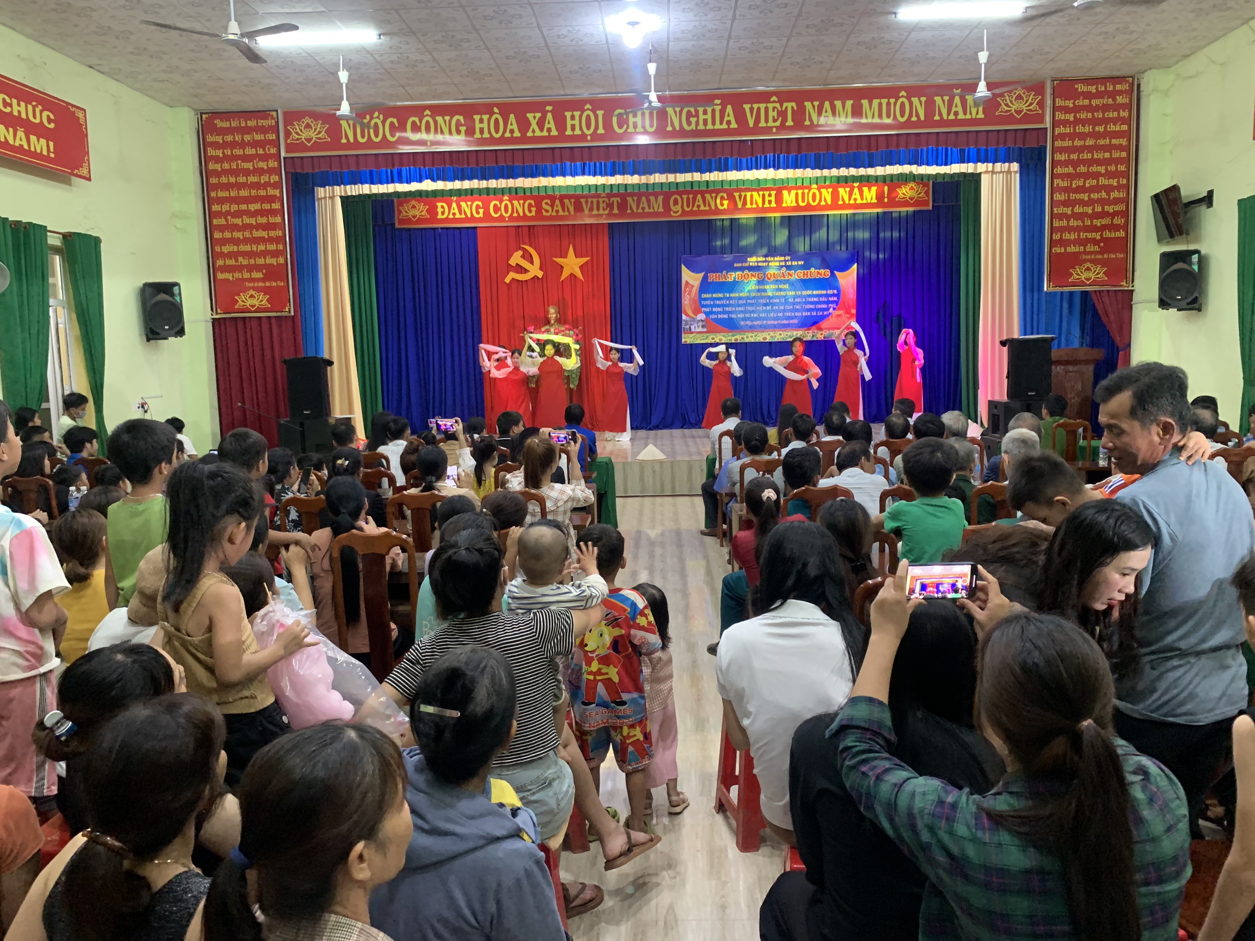 004 DÂN VẬN TC